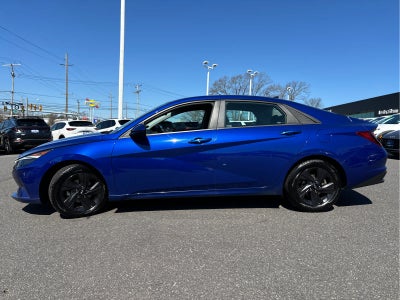 2022 Hyundai ELANTRA SEL