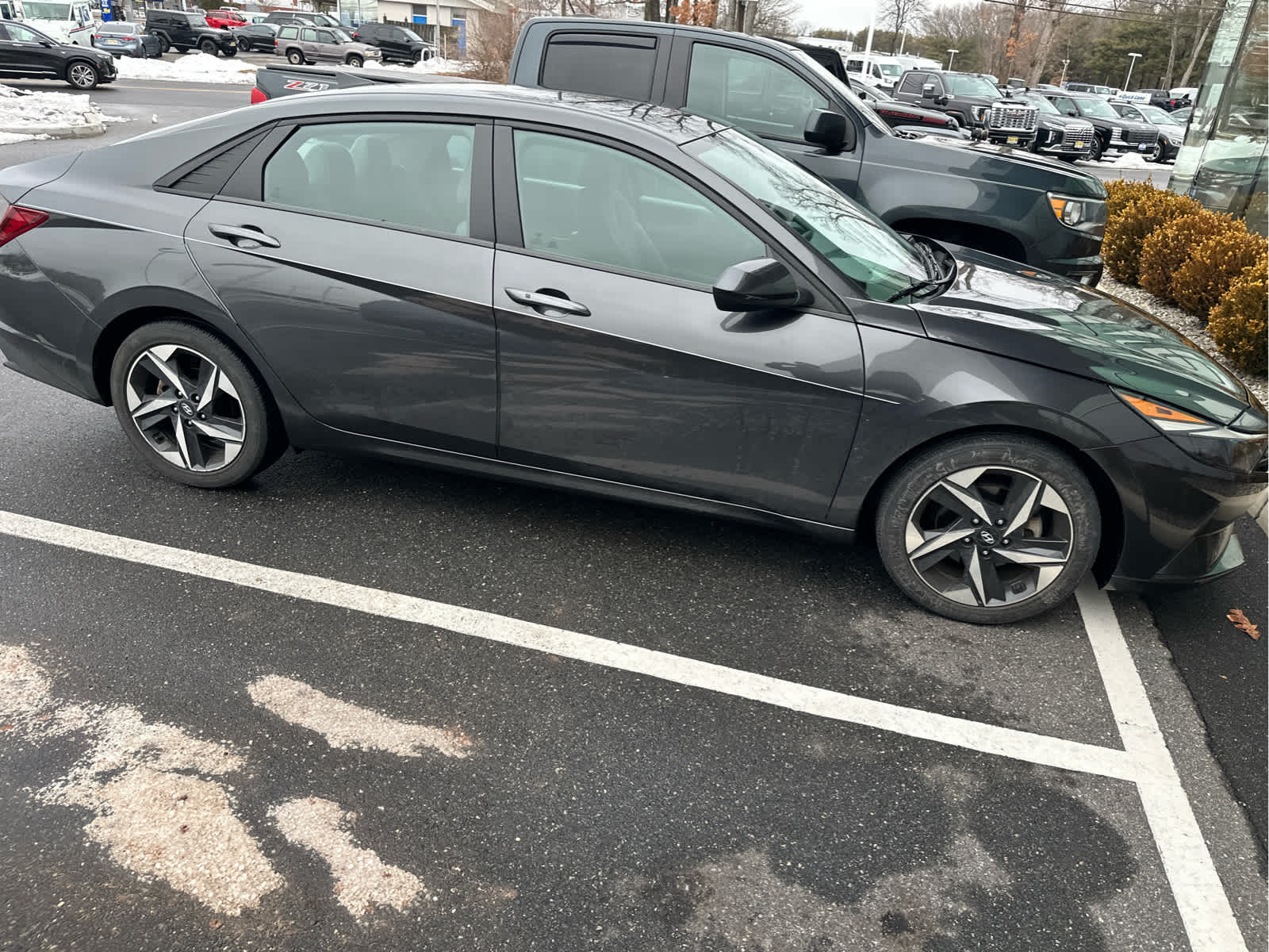 2023 Hyundai ELANTRA SEL