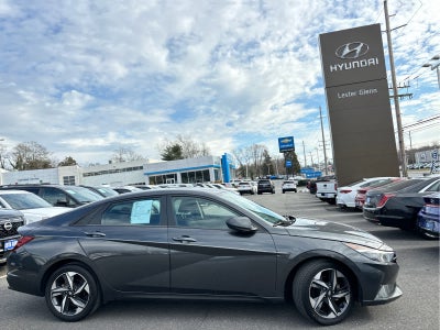 2023 Hyundai ELANTRA SEL