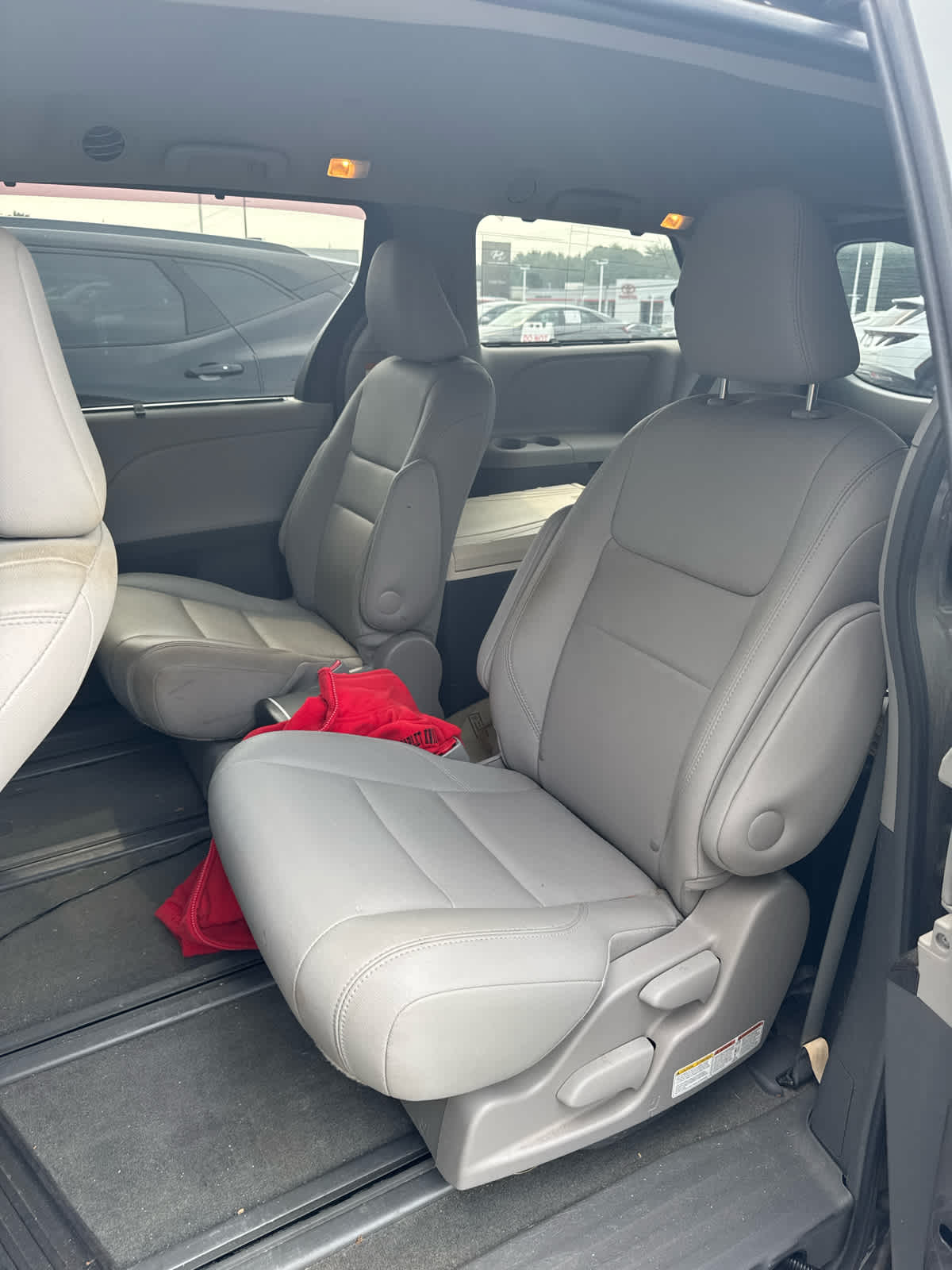 2017 Toyota Sienna XLE