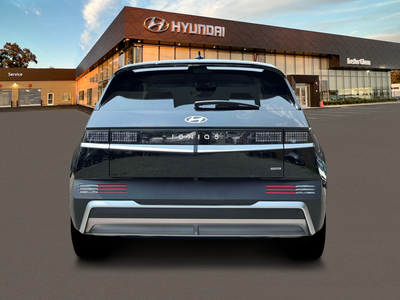 2026 Hyundai IONIQ 5 SE