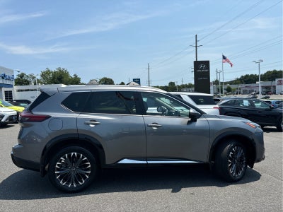 2025 Nissan Rogue Platinum