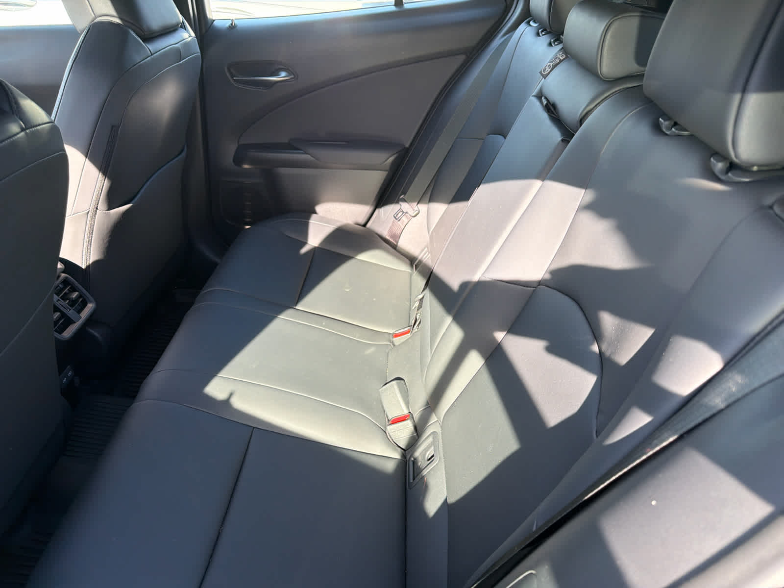 2025 Lexus UX 300h Premium