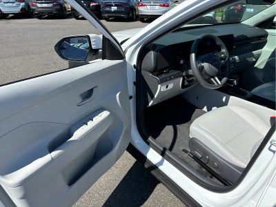 2024 Hyundai KONA SEL