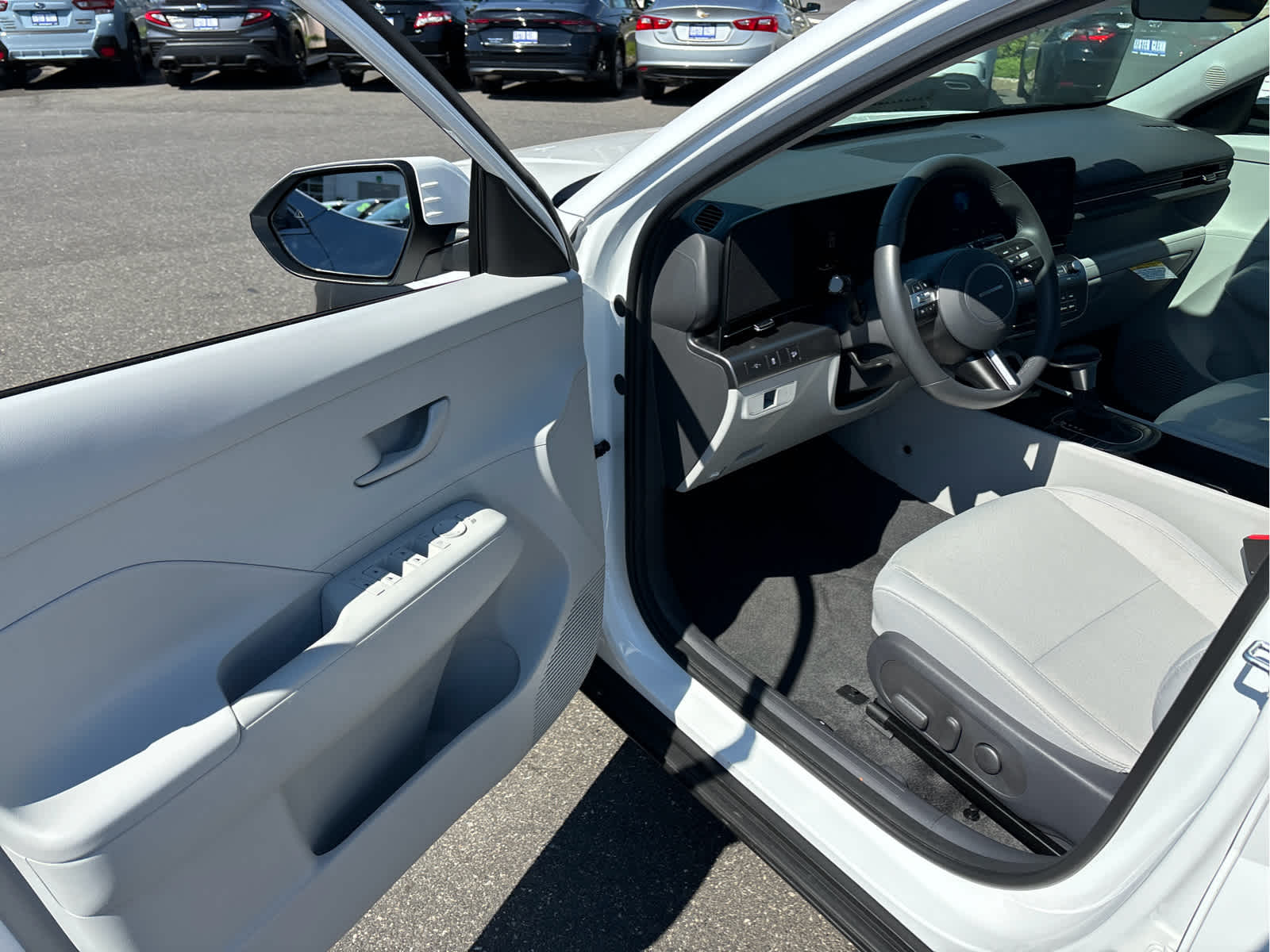 2024 Hyundai KONA SEL
