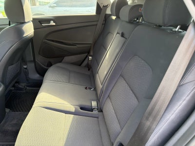 2021 Hyundai TUCSON SE