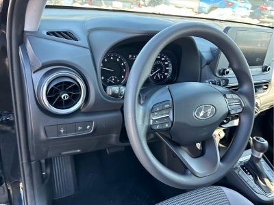 2022 Hyundai KONA SE