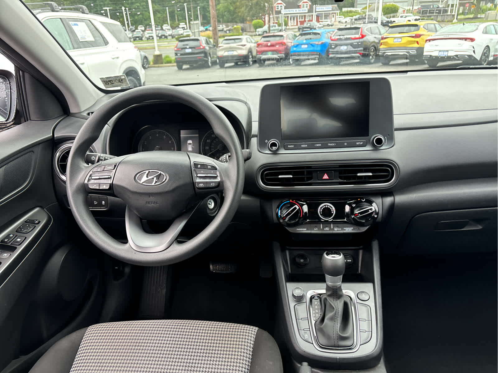 2023 Hyundai KONA SE