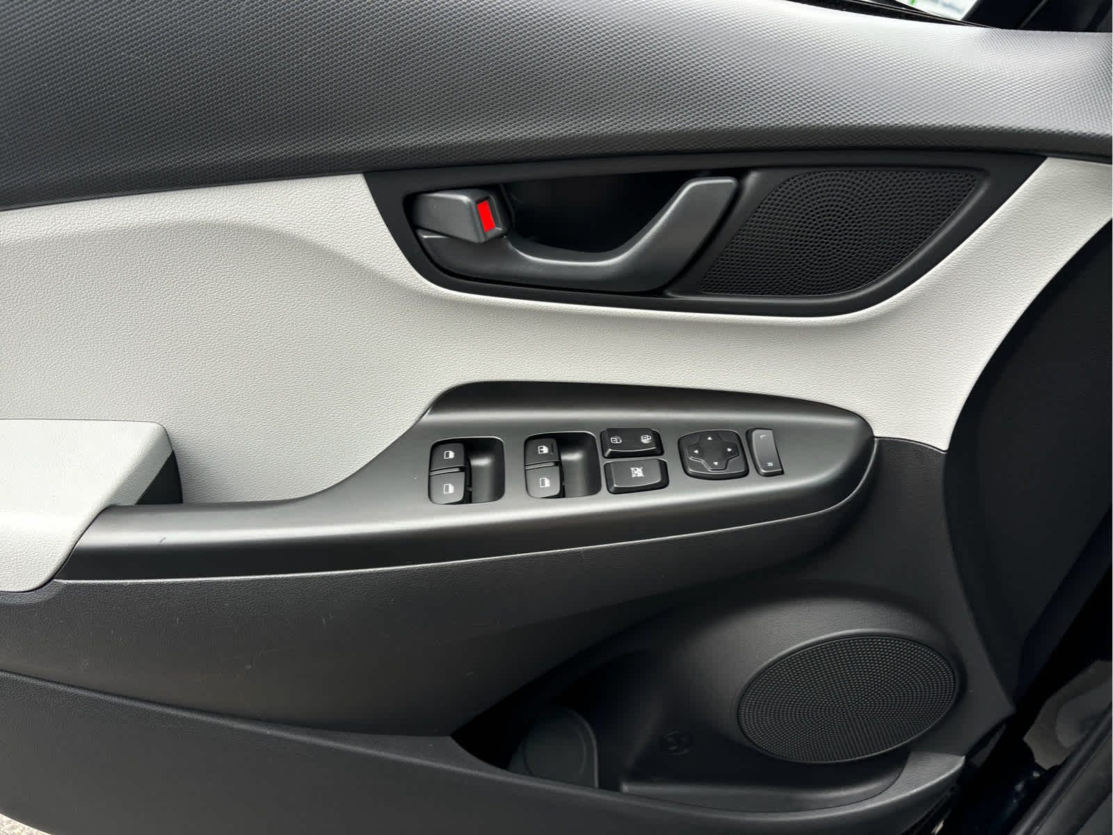 2023 Hyundai KONA SE