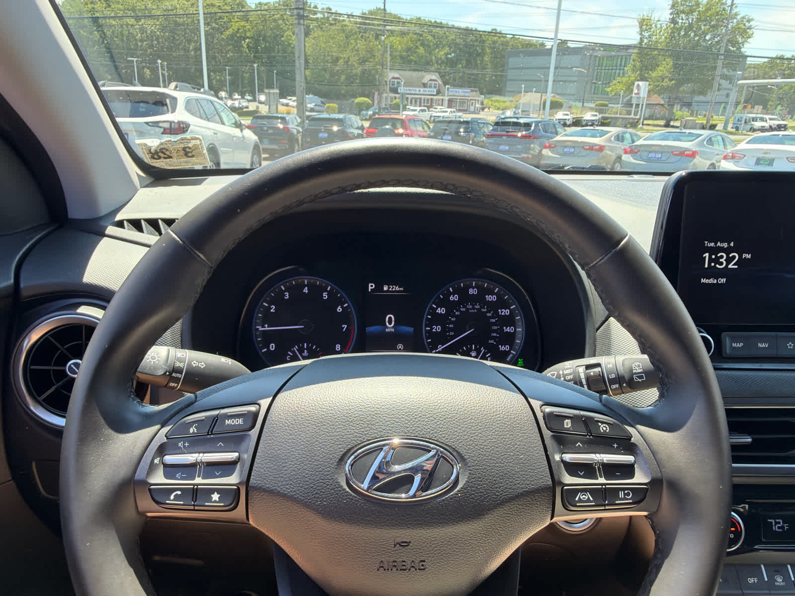 2023 Hyundai KONA SEL