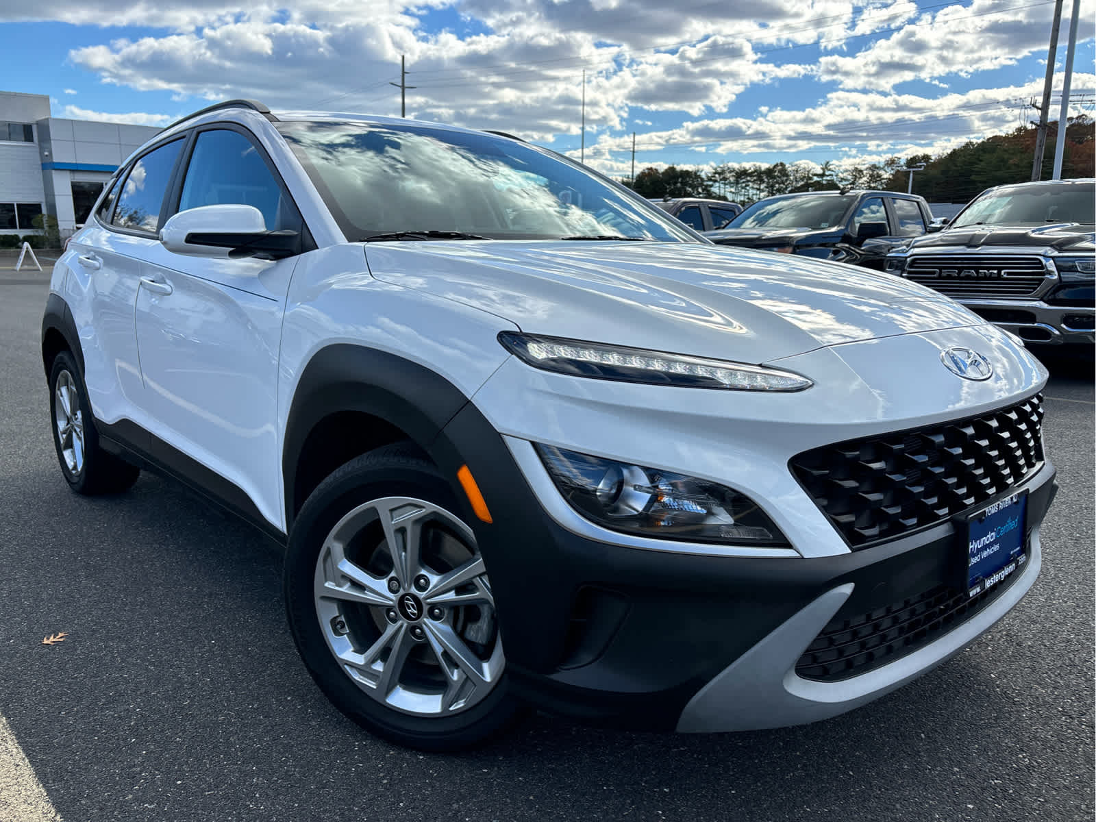2023 Hyundai KONA SEL