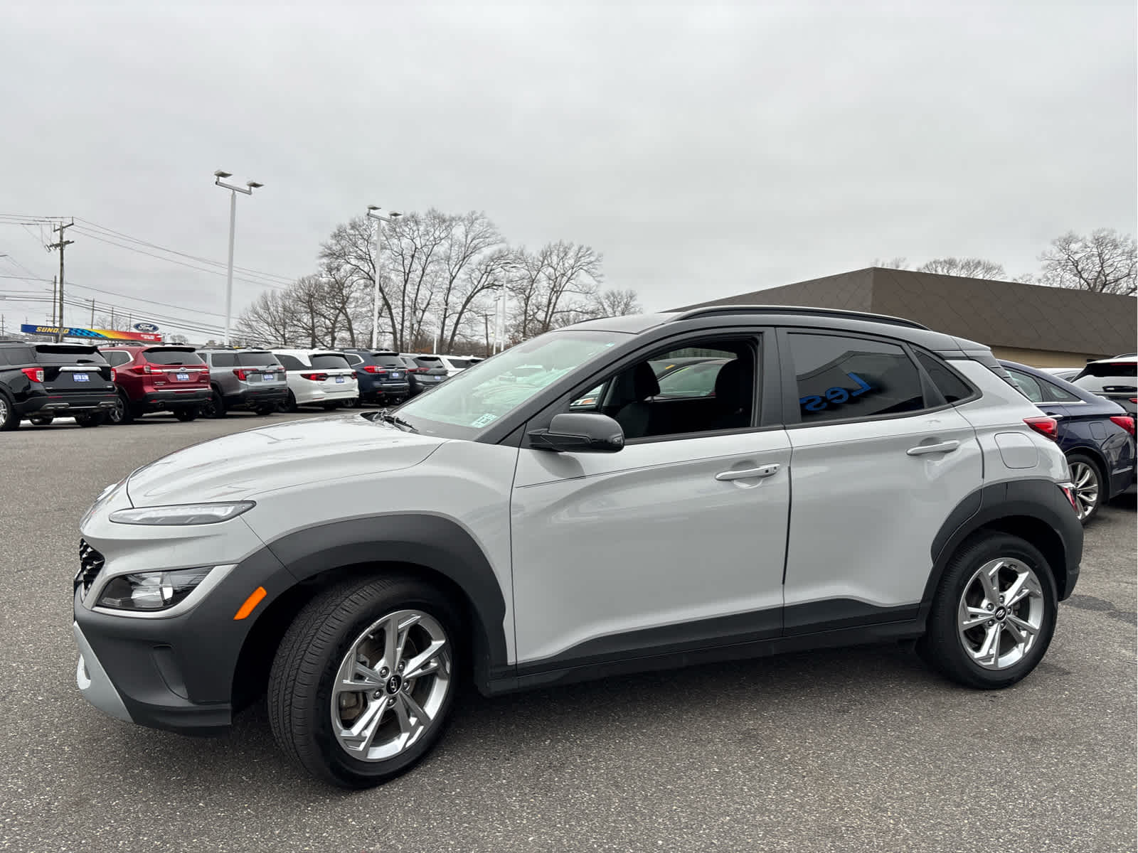 2023 Hyundai KONA SEL