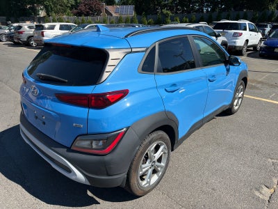 2022 Hyundai KONA SEL