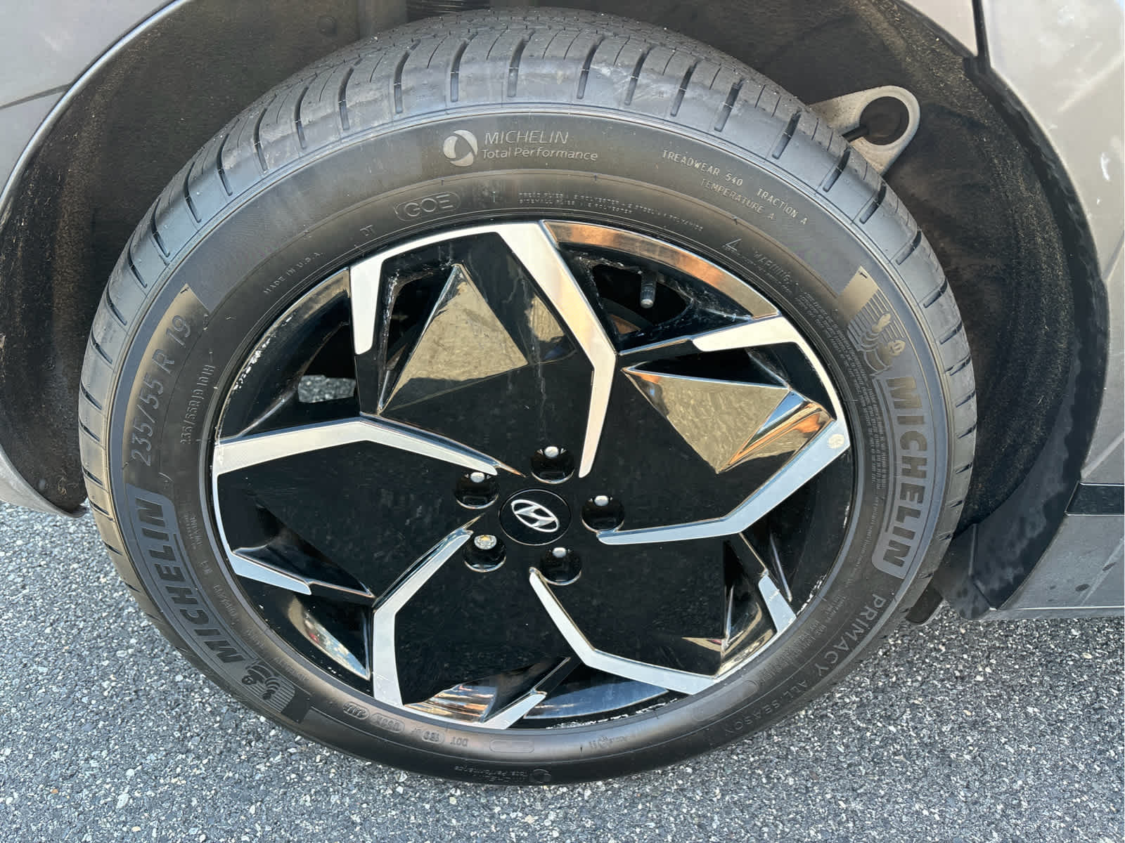2024 Hyundai IONIQ 5 SEL