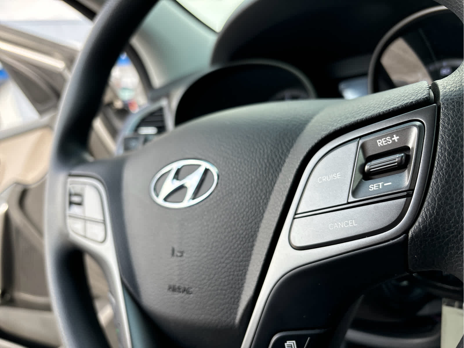 2018 Hyundai SANTA FE SE