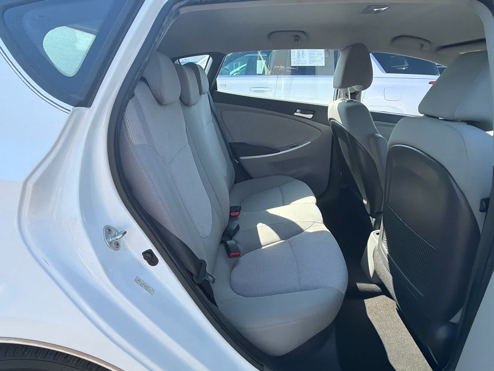 2013 Hyundai ACCENT 5-DOOR GS