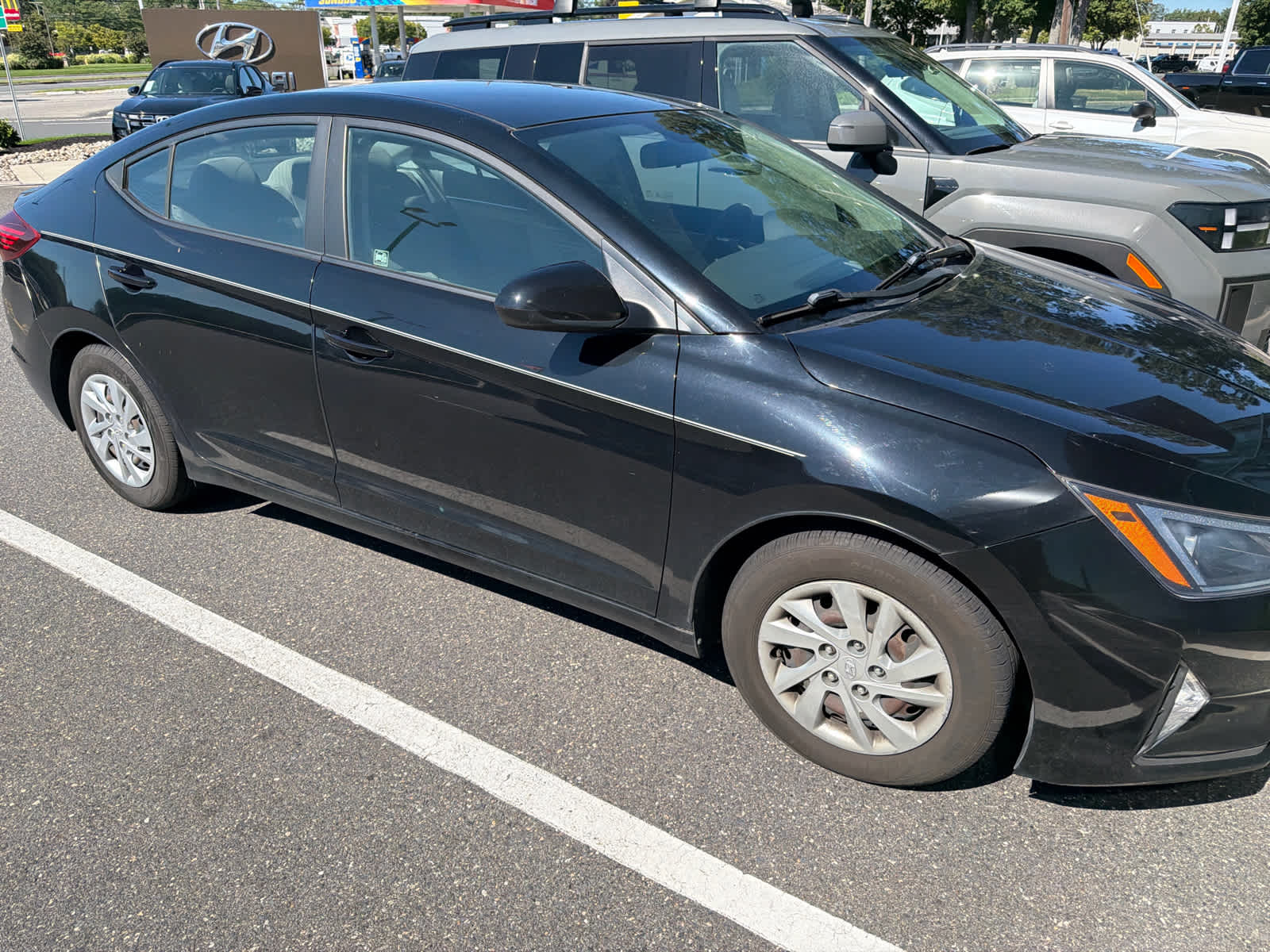 2019 Hyundai ELANTRA SE