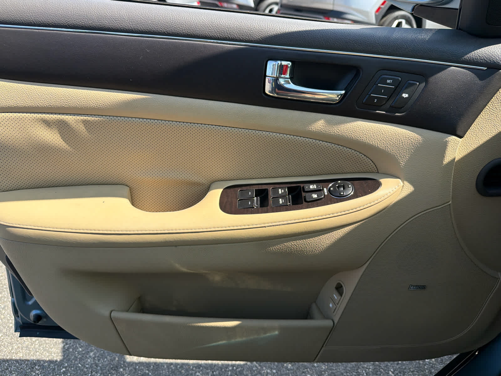 2011 Hyundai GENESIS 4Dr Sdn V8