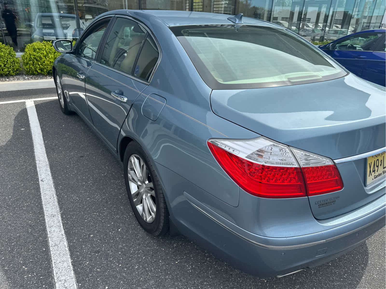 2011 Hyundai GENESIS 4Dr Sdn V8