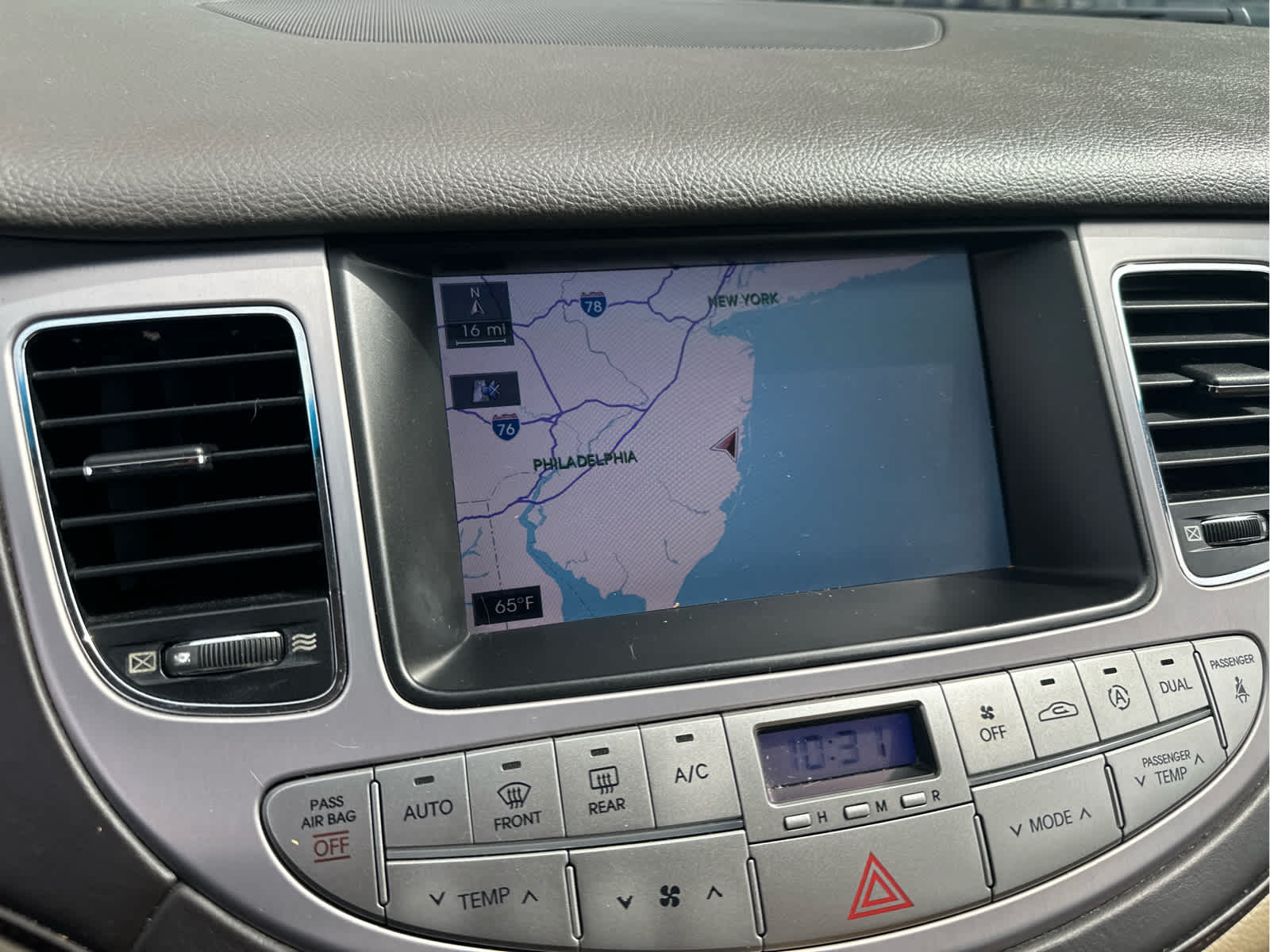 2011 Hyundai GENESIS 4Dr Sdn V8