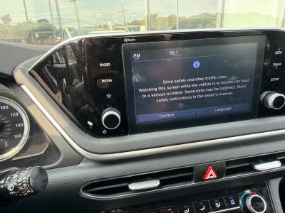 2023 Hyundai SONATA SE