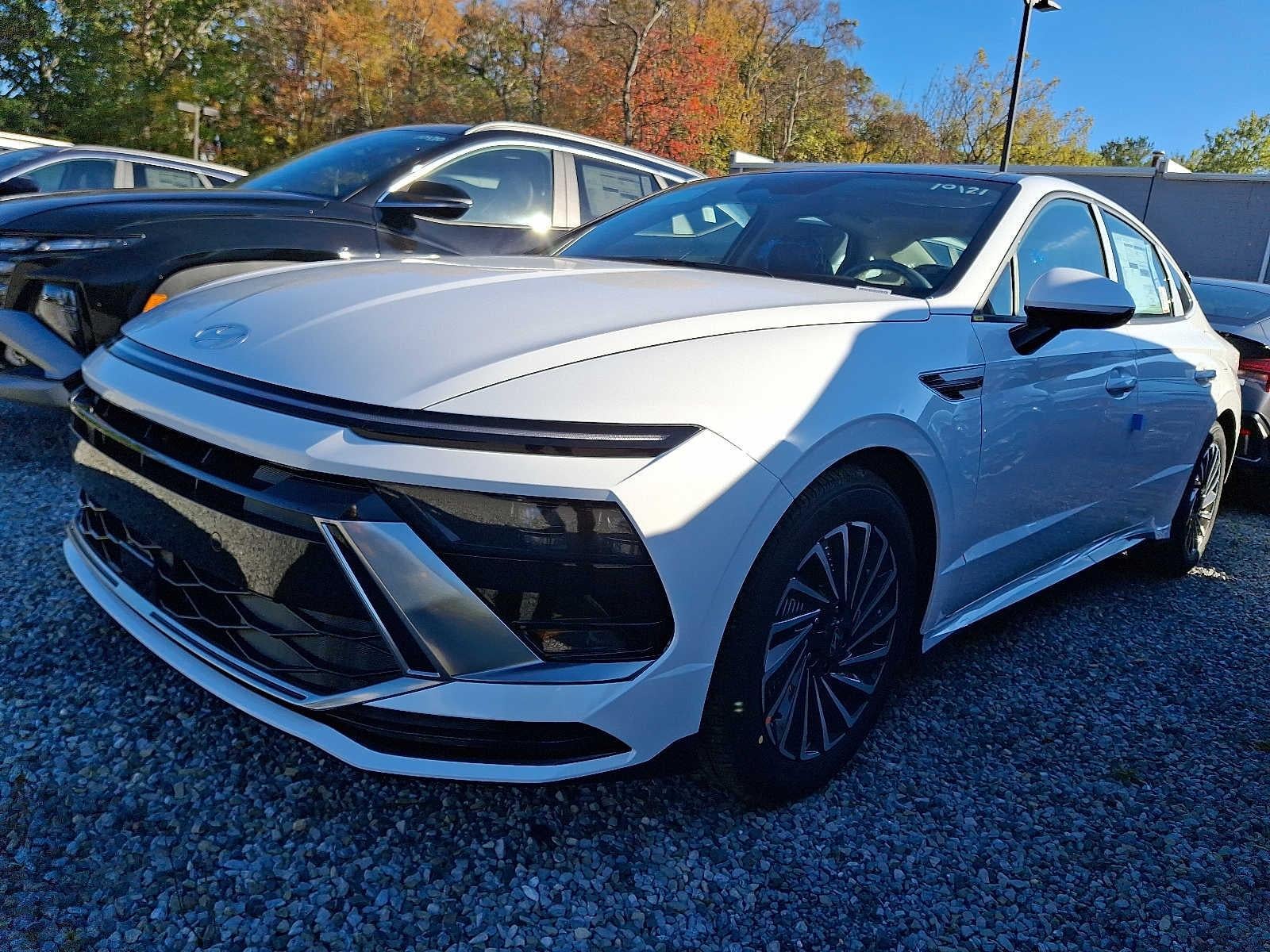 2026 Hyundai SONATA HYBRID SEL