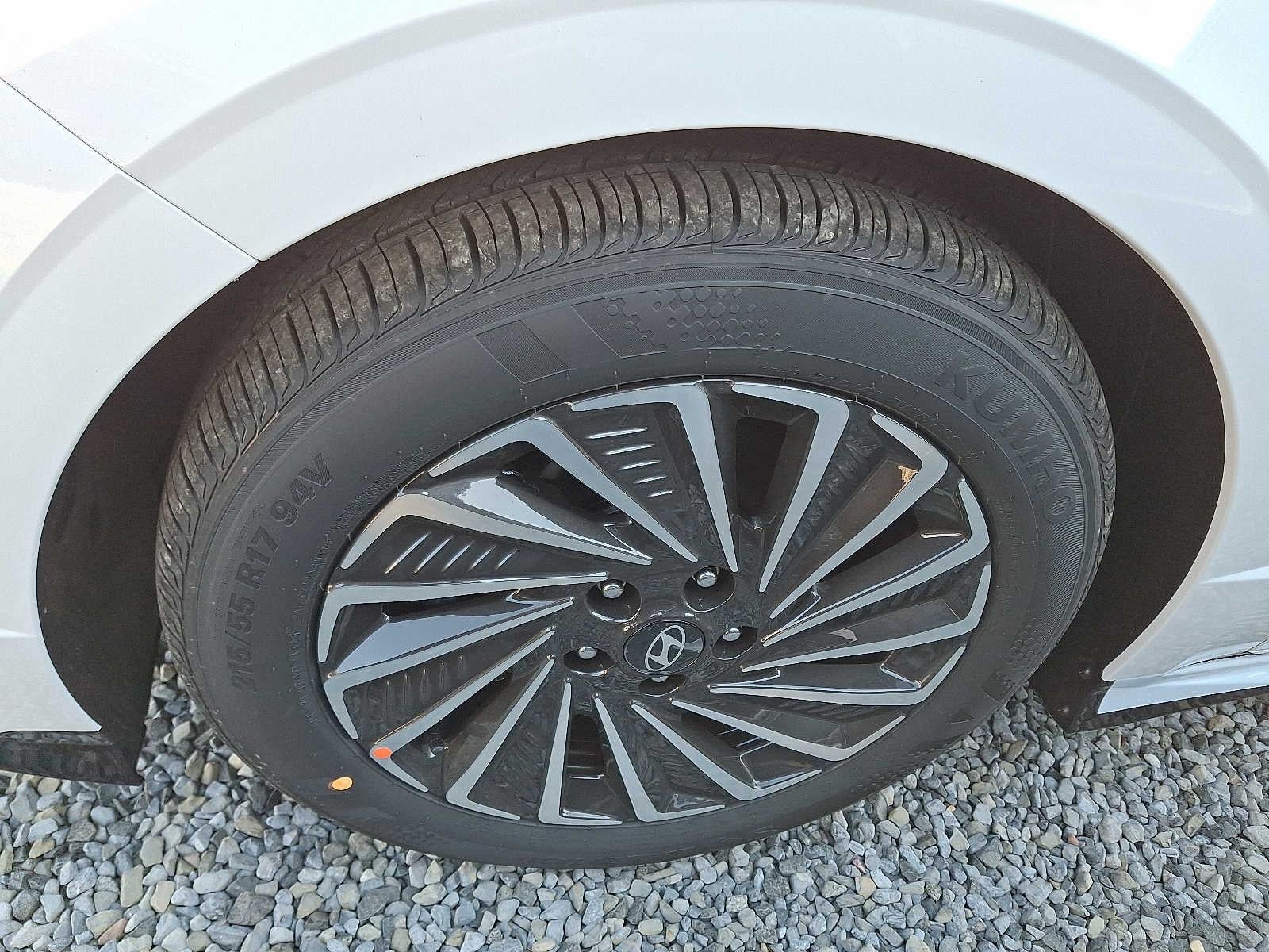 2026 Hyundai SONATA HYBRID SEL