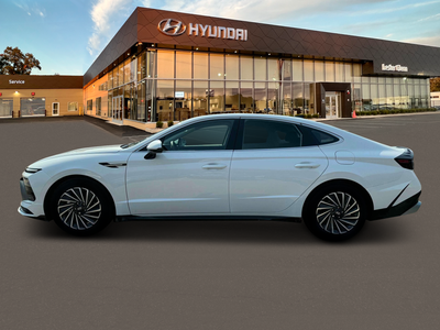 2025 Hyundai SONATA HYBRID SEL