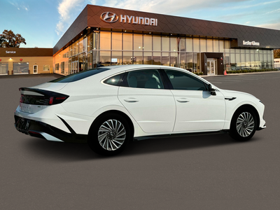 2025 Hyundai SONATA HYBRID SEL