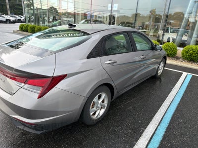 2023 Hyundai ELANTRA SE