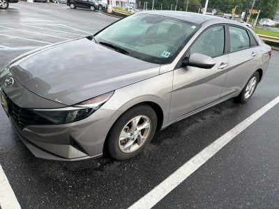 2023 Hyundai ELANTRA SE