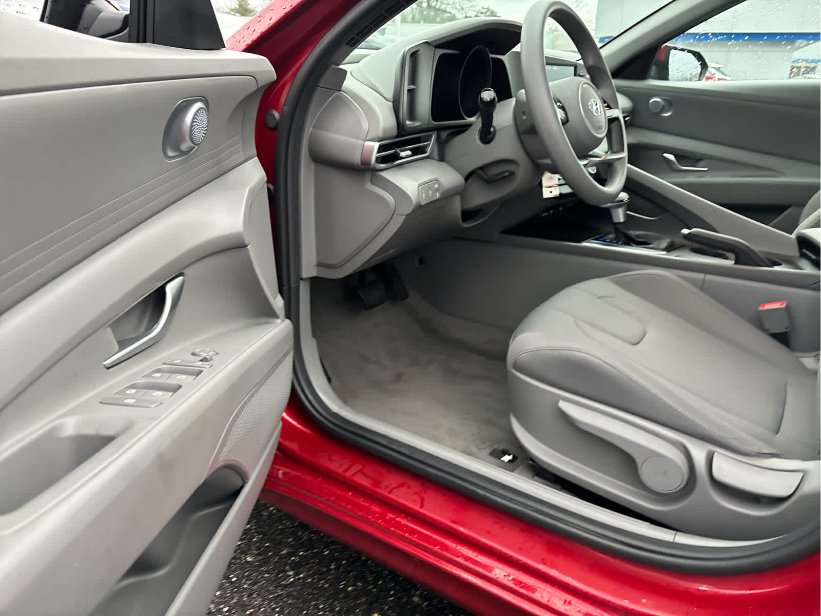 2023 Hyundai ELANTRA SE