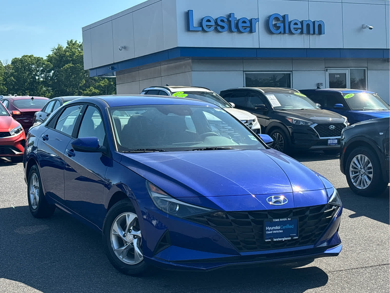 2023 Hyundai ELANTRA SE