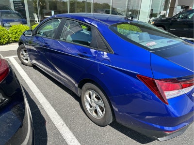 2023 Hyundai ELANTRA SE