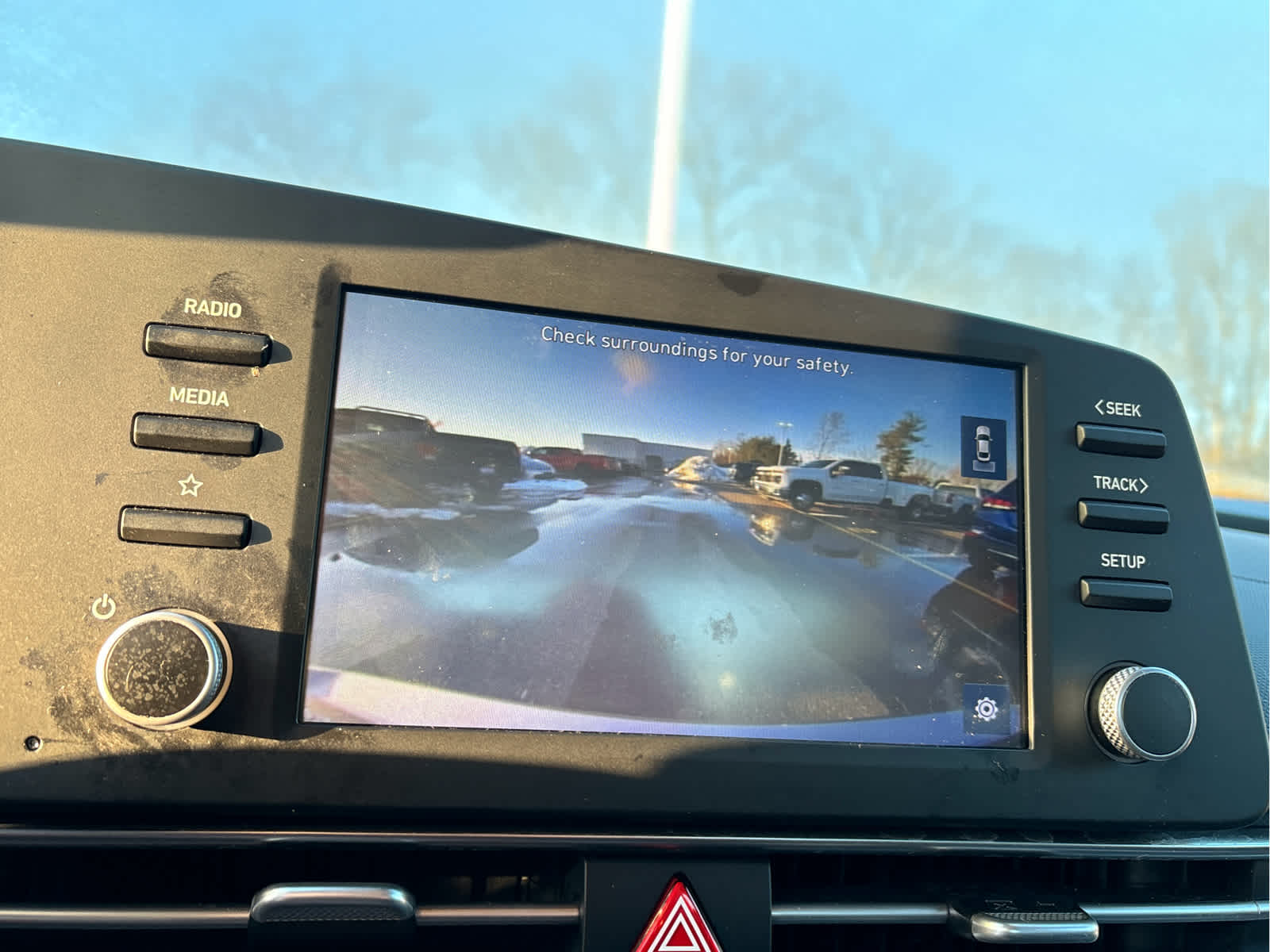 2023 Hyundai ELANTRA SE