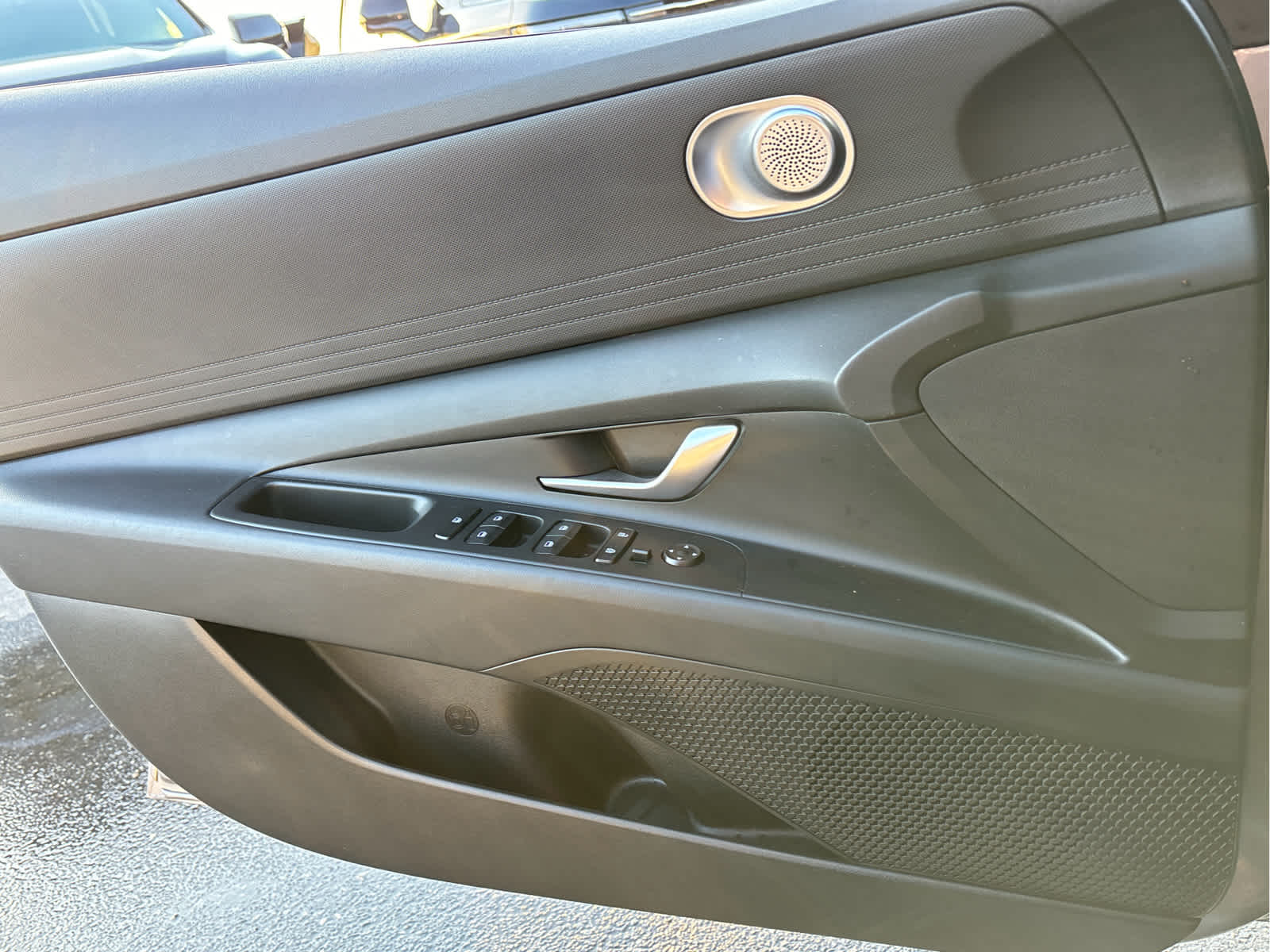 2023 Hyundai ELANTRA SE