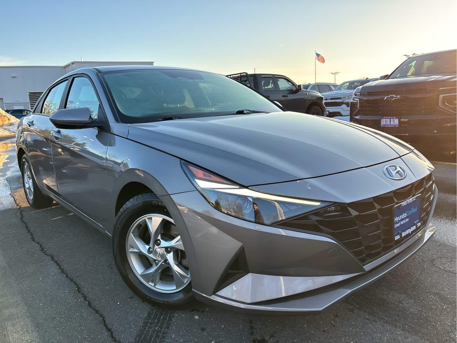 2023 Hyundai ELANTRA SE