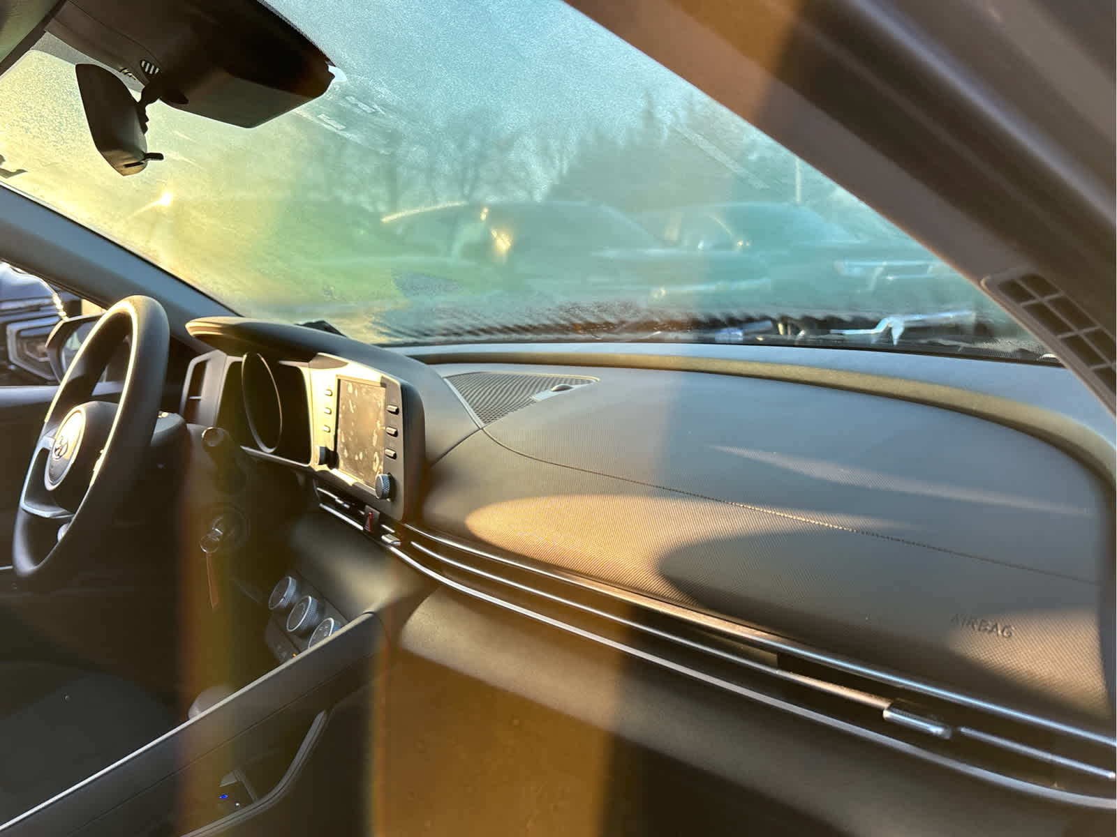 2023 Hyundai ELANTRA SE