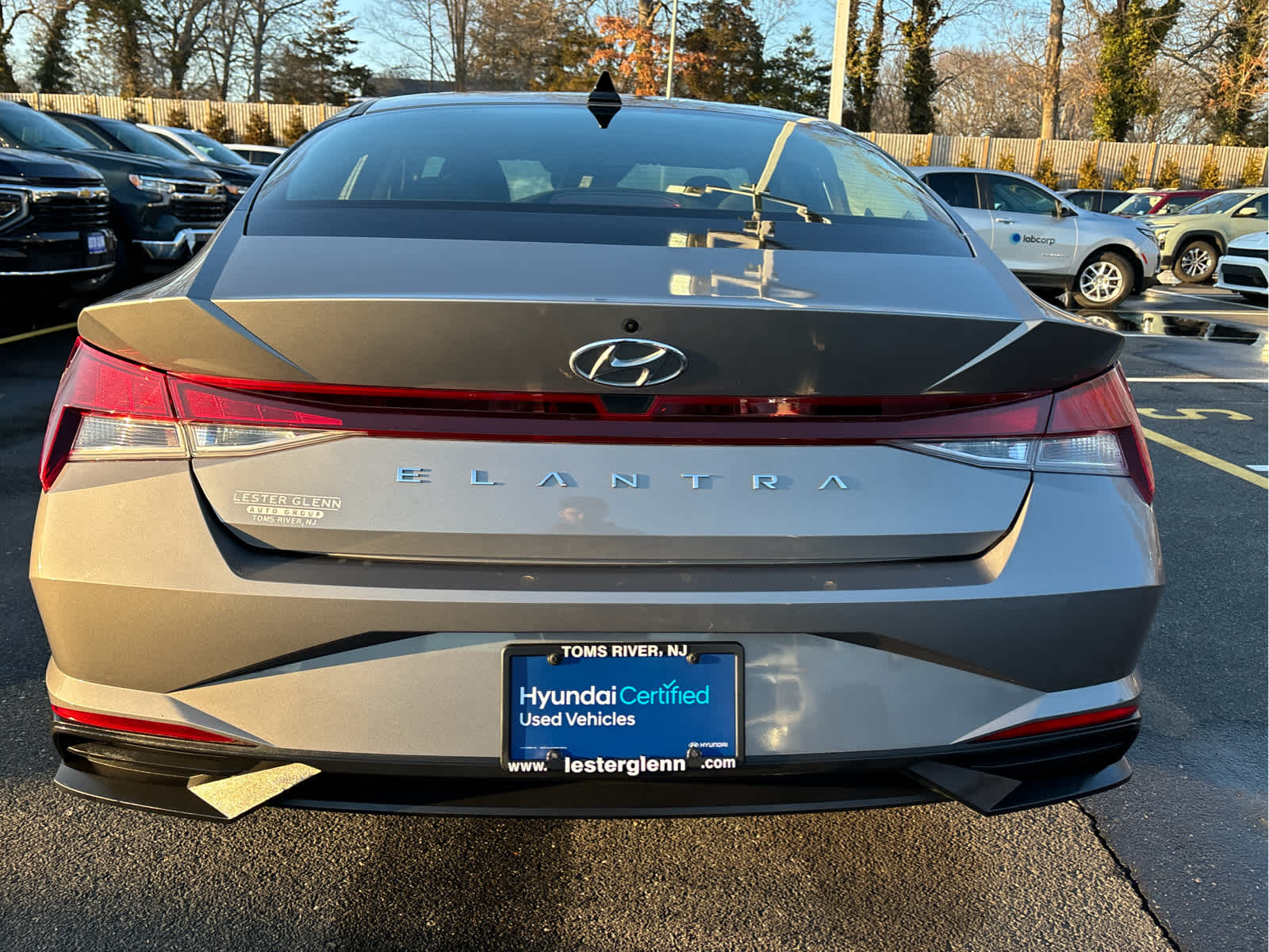 2023 Hyundai ELANTRA SE