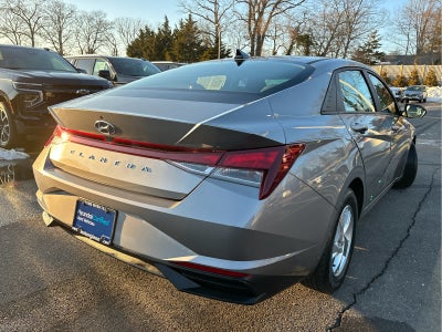 2023 Hyundai ELANTRA SE