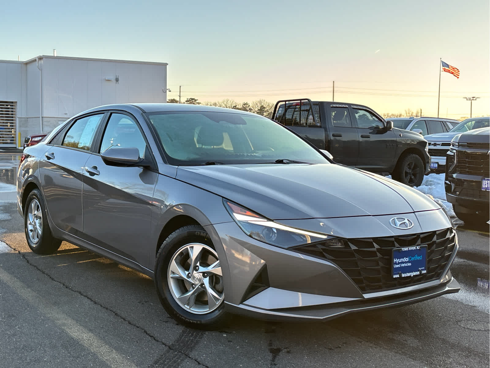 2023 Hyundai ELANTRA SE