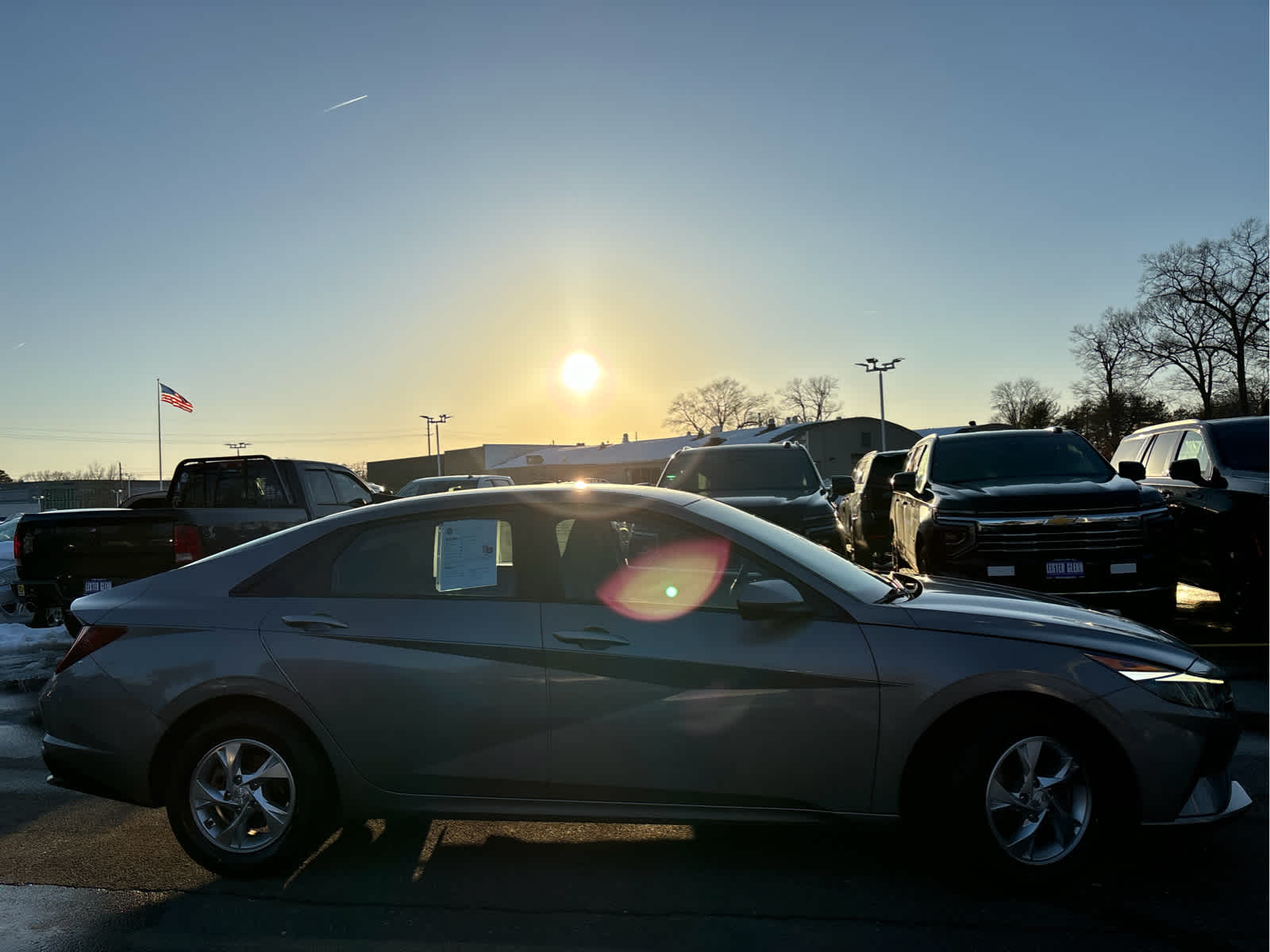 2023 Hyundai ELANTRA SE