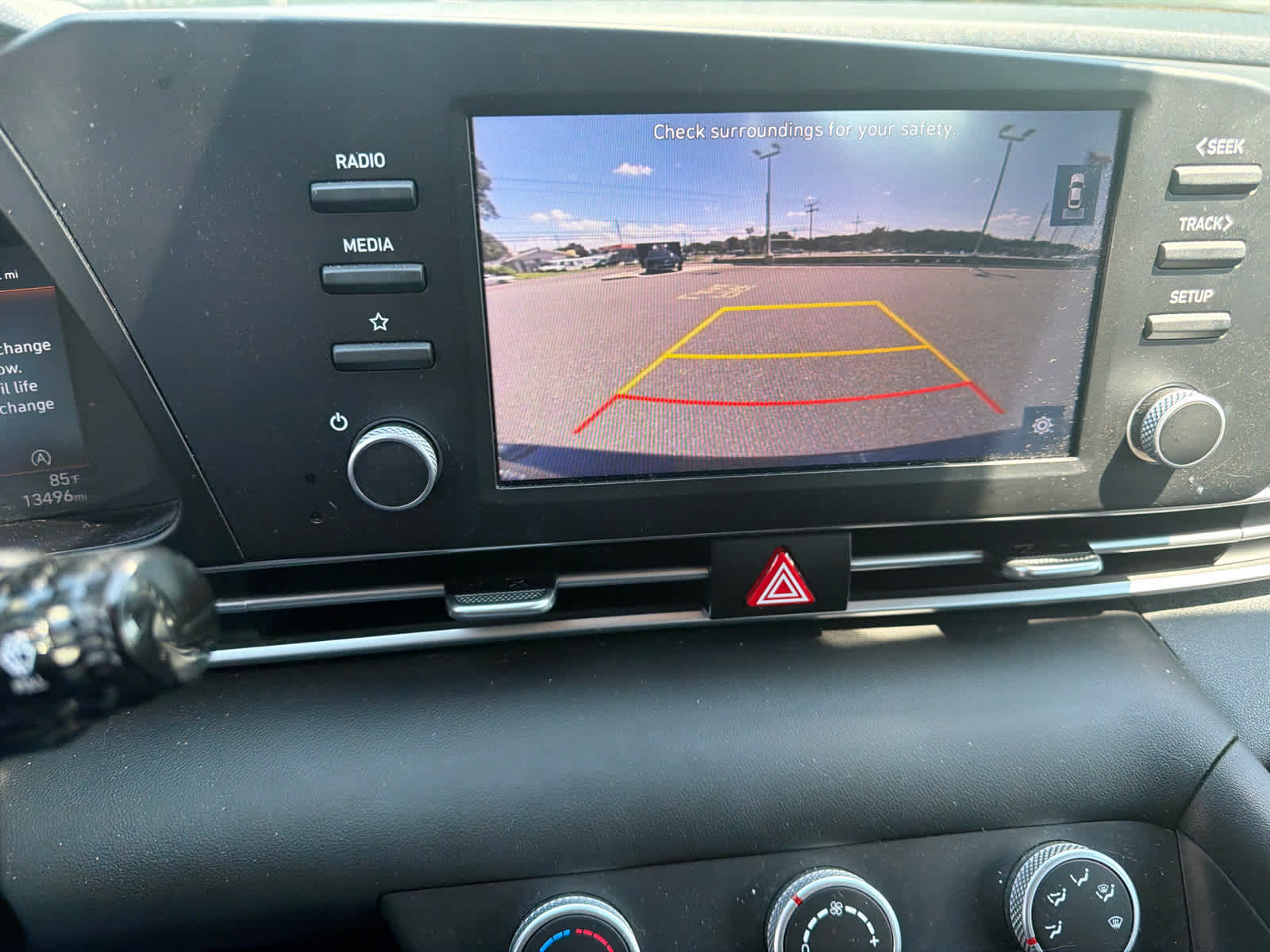 2023 Hyundai ELANTRA SE