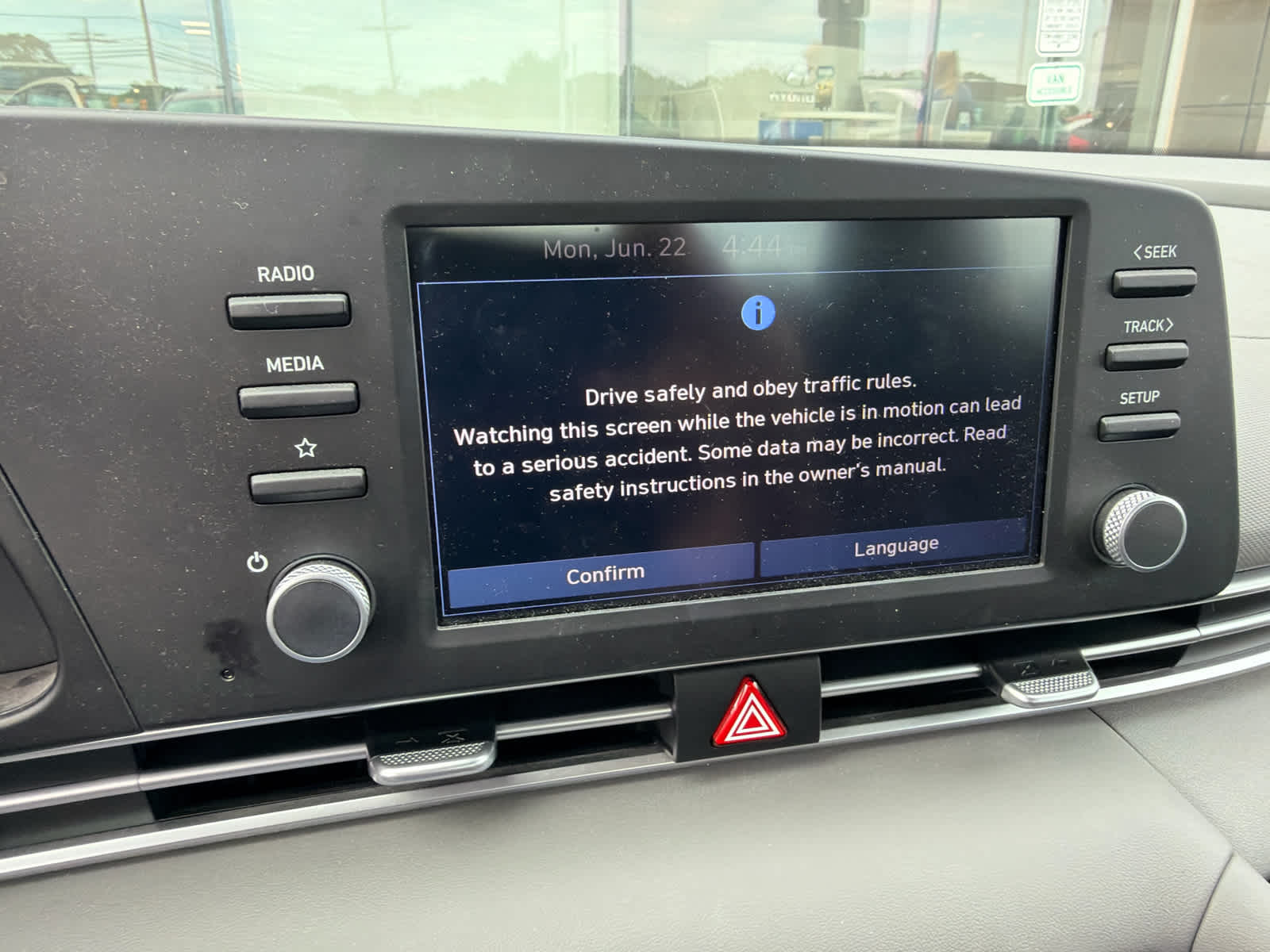 2023 Hyundai ELANTRA SE
