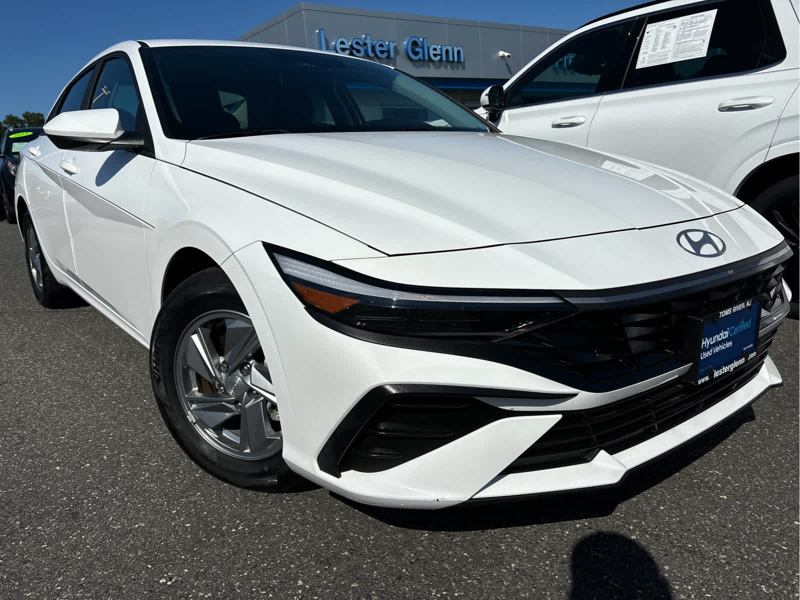 2024 Hyundai ELANTRA SE