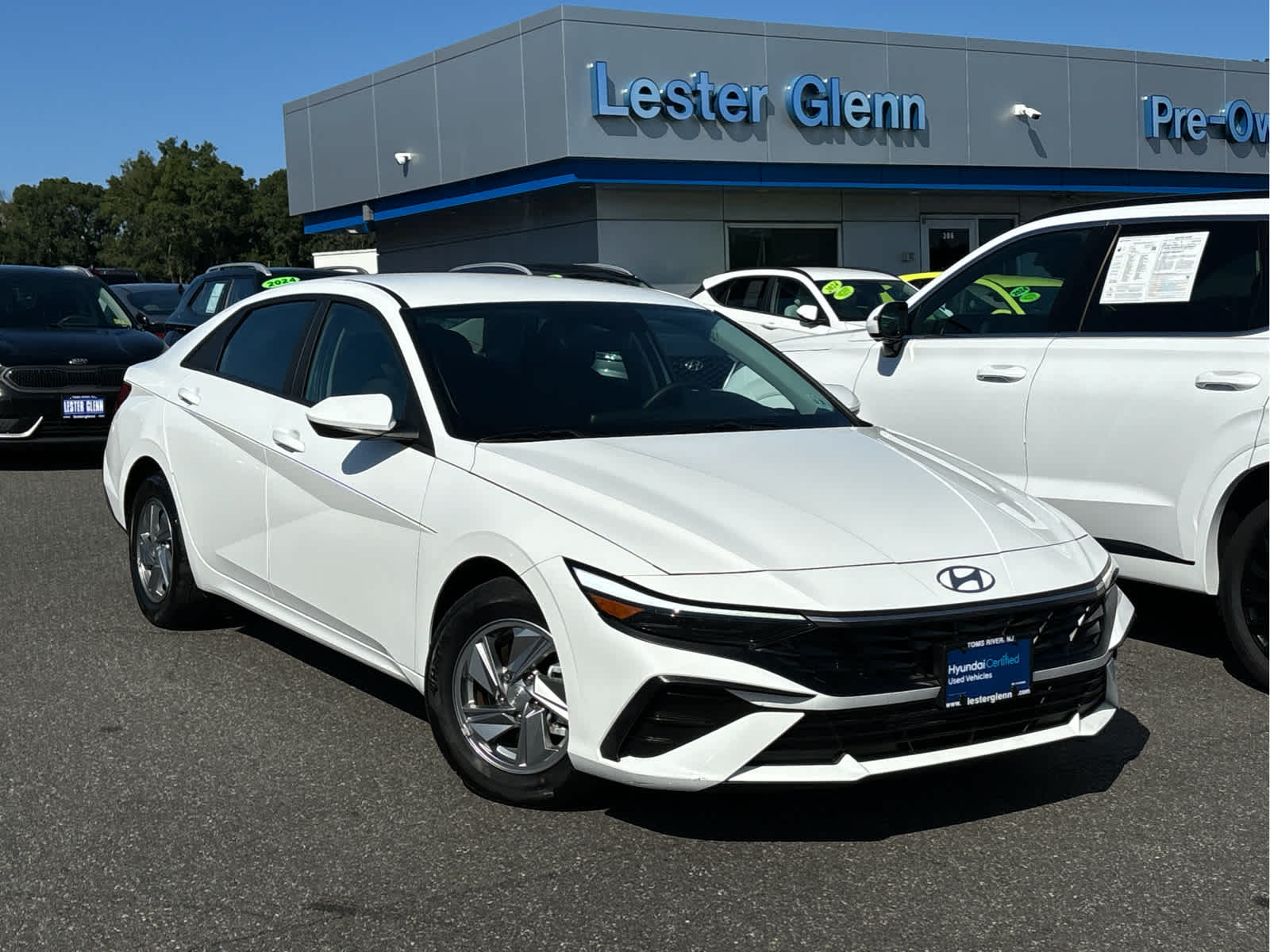 2024 Hyundai ELANTRA SE
