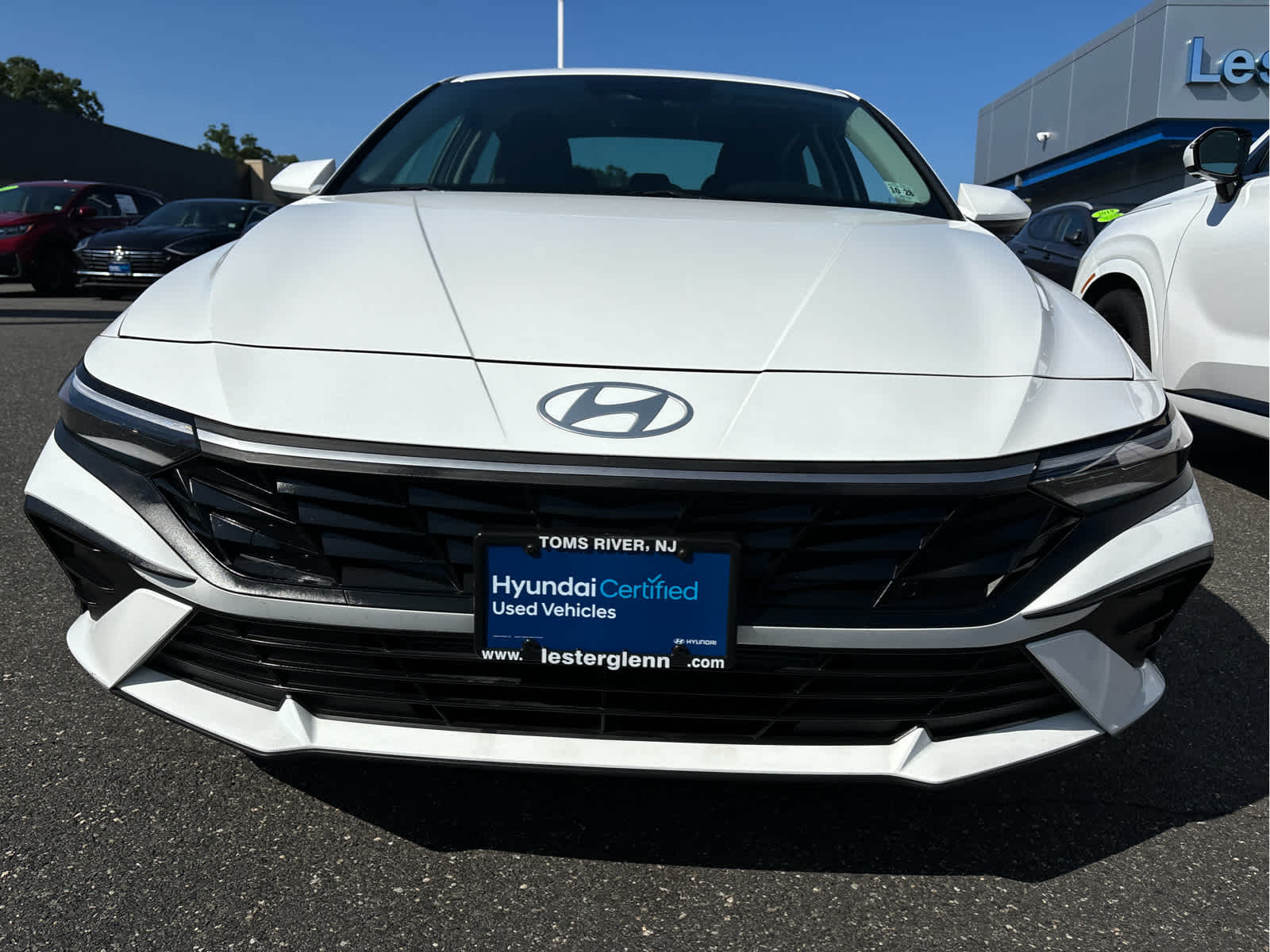 2024 Hyundai ELANTRA SE