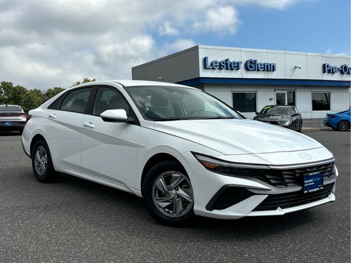 2024 Hyundai ELANTRA SE