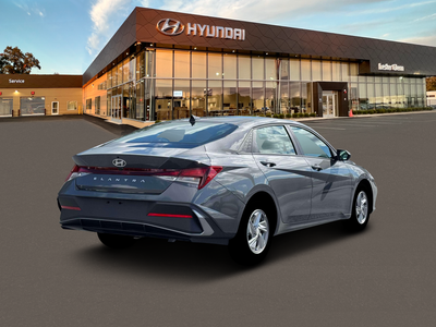 2026 Hyundai ELANTRA SE