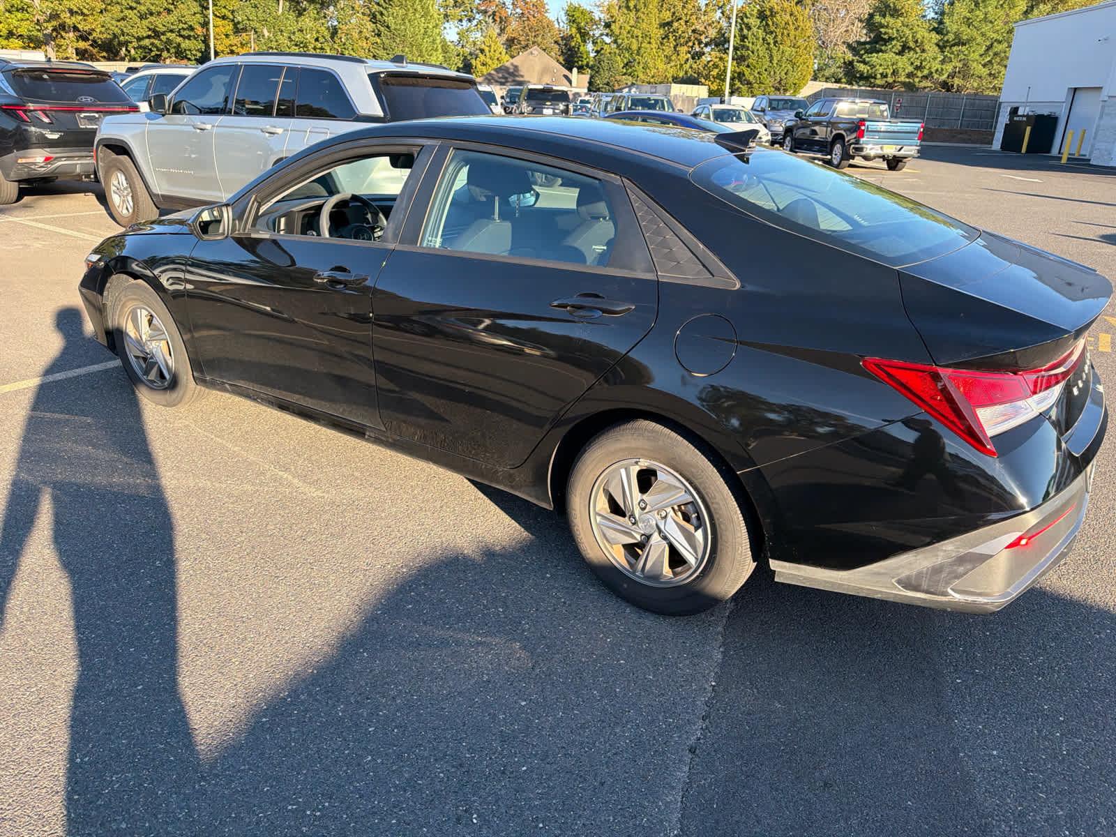 2024 Hyundai ELANTRA SE
